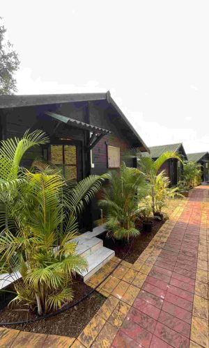 Best Cottages in guhagar with Garden view